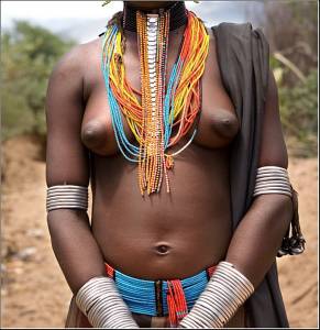 Real African Tribal babes-27nsljtalf.jpg