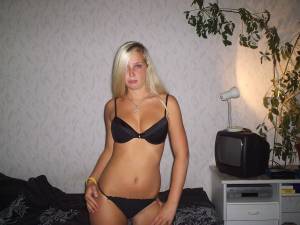 Amateur-Blonde-Nude-%2855-pics%29-47ntiat77e.jpg