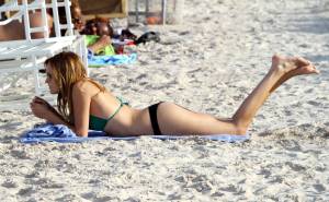 Malin Akerman – Bikini Candids in Miami-m7nuj3tsj4.jpg