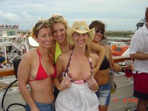 I want to party with this group! - Bi MILFs 50+ Setd7qr1igwrh.jpg