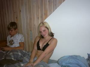 Danish amateur teen party gone wild x36-p7nuwawbld.jpg