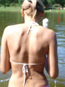 Sexy Blonde Girlfriend shows her Body x106-b7nutkqjkj.jpg