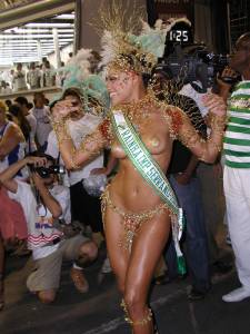 Rio Carnival [204 HQ Pics]-77nutwwbnp.jpg
