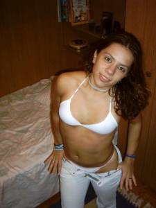 Amateur Latina Poses Naked Pics x24-77nvr7i0bd.jpg