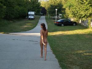 Nude in Public - Katerina A-q7nxhwh3nl.jpg