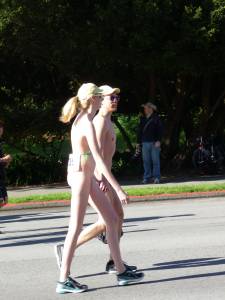 2020.04.19 Public Naked In The City  [206Pic]-h7nx1u9vfi.jpg