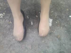 Nylon Feet 2-h7nx84usfx.jpg