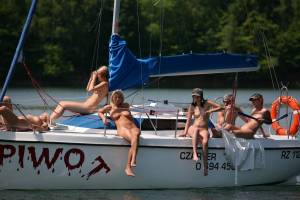Amateur nude girls posing on yacht 2006-17nxws6n5i.jpg