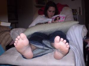 Girlfriends feet - 8 picsi7oa381xrl.jpg