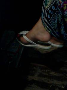 I Love her feet-57obu45lgw.jpg