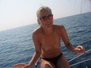 From Europe_ Nude boat party!-r7oc0j2yz7.jpg