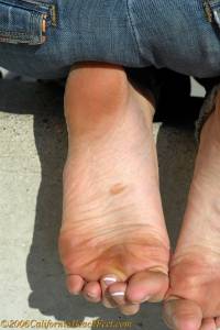 Mature blonde milf showing off feet and soles (x39)-d7oi9srnip.jpg