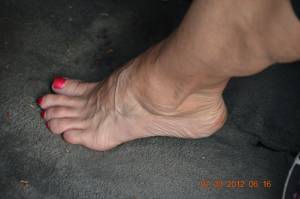Mature Amateur Feet Soles in Pedal Pumping and Waking-w7oi9shh17.jpg