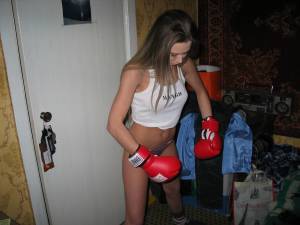 Russian MMA Girlfriend x28-s7o1mc81lm.jpg