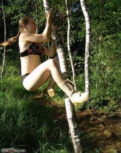 Sensual-amateur-teen-GF-naked-at-forest-b7o1s29jkc.jpg