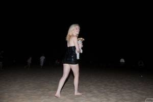 Catie Parker (Topless Beach)-67o26nhcye.jpg