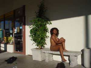 Timyia-Walker-Nude-in-Public-Ebony-Public-Nudity-DST6-2021-07o3ifknxo.jpg