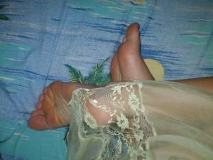 Turkish Wife Feet-c7o4esd7dt.jpg