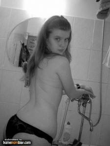 Russian-Amateur-Girl-Posing-Nude-37o6oqmf3i.jpg