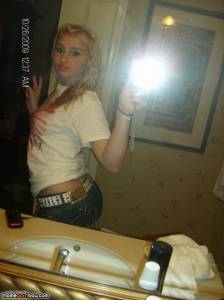 Self pics from young blonde-y7o89t7ovv.jpg