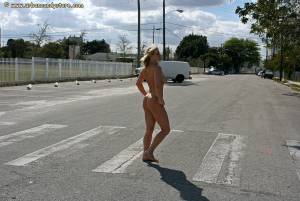 Nude In Public - Katie_02-u7ok4dqw47.jpg