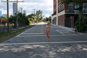 Nude In Public - Katie_01-f7ok4bdi3v.jpg