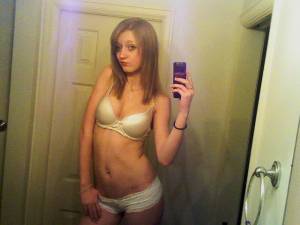 Amateur Girl Sexting Photos [x125]-o7ok9d8qyp.jpg