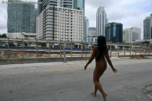 Nude In Public - Cyan_03-47ol9eihfl.jpg