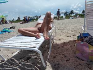 Wife resting on the Beach-w7onekdznf.jpg