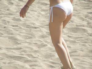 Greek-Bikini-Candids-1-d7osbbd1qx.jpg
