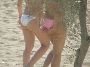 Greek-Bikini-Candids-1-t7osbfbjqu.jpg