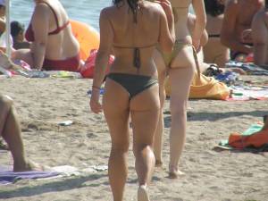 Greek Bikini Candids 1-h7osbh2r5q.jpg