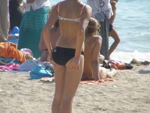 Greek Bikini Candids 1-l7osbc7js2.jpg