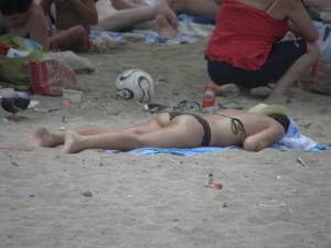Greek Beach Oiled Up Bikini Cutie-g7ow97dzge.jpg