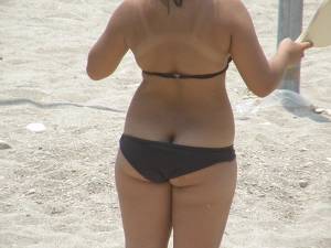 Spying Bikini Buttcrack Girl Greece-r7ow9xlsd1.jpg