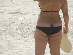 Spying Bikini Buttcrack Girl Greece-i7owjae32l.jpg