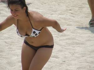 Spying Bikini Buttcrack Girl Greece-77ow9xagkk.jpg