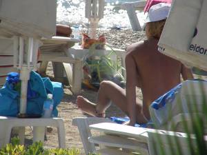 Spying Topless Girl from the Back - Greece-a7owvdn07t.jpg