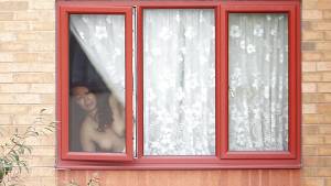 Window Spying - 14 photos07oxaudxjf.jpg