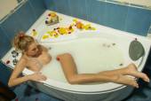 Psique H - Psique - Relaxing Tub Bath - June 16d7p0l2a2uk.jpg