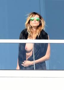 Heidi Klum – Topless Candids in Miamij7pvwppowi.jpg
