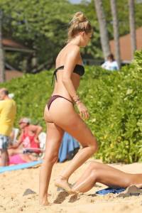 Toni Garrn – Topless Candids in Hawaii (NSFW)-z7pwk2b0sy.jpg