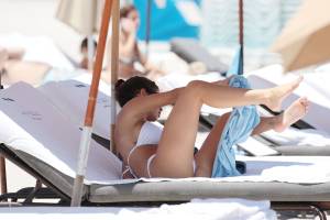 Alexandra Rodriguez - in a white bikini on the Miami beach, 27 July, 2017-a7px2ll3ct.jpg