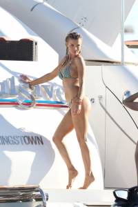 Joanna Krupa – Topless Bikini Candids in Miami (NSFW)-d7px5tohwk.jpg