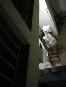 Spying Neighbour Girl Next Door (x5)-37qabe2fzm.jpg