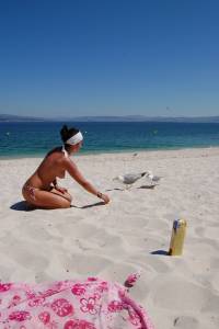 Sweet amateur girls posing naked on Beach x 78-y7qa7hmnpn.jpg