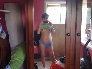 Collection of amateur wifes selfies x122-k7qakwwnso.jpg
