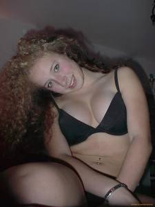 Curly Haired Amateur From Germany (x99)l7qapjq5we.jpg
