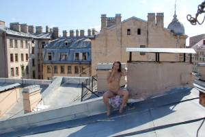 Abbey Posing Naked In Rooftops (x57)-k7qaq4uipe.jpg