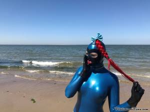  Miss Fetilicious - Beach Shoot 201807qb260zcb.jpg